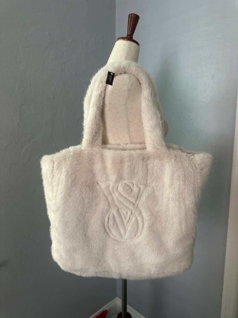 Victoria's Secret Limited Edition Cozy Plush Faux Fur Tote Bag Cream VS Logo
